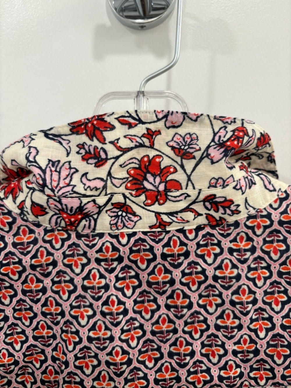J. Jill Red White Floral Patchwork Boho Cotton Button Down Size Medium Petite - Picture 11 of 14